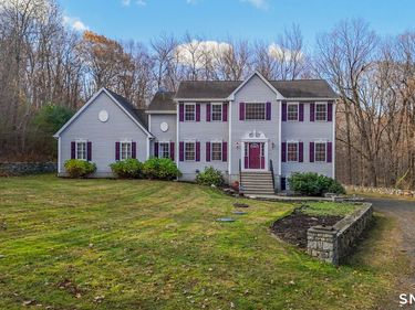 3 Sally Burr, Litchfield, CT 06759