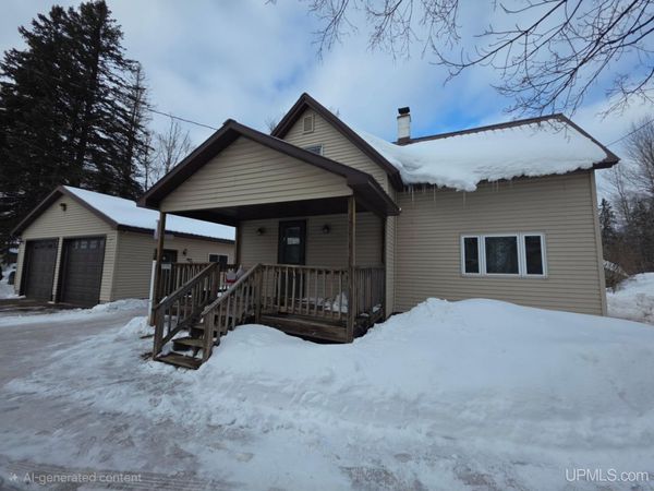 28206 Ninth Street, Schoolcraft Twp, MI 49945