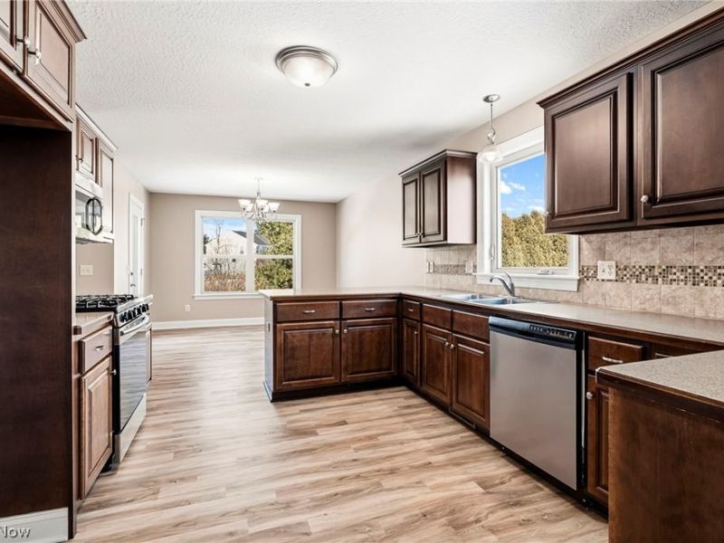 7331 Jimmie Street SW, Massillon, OH 44646 Photo 12