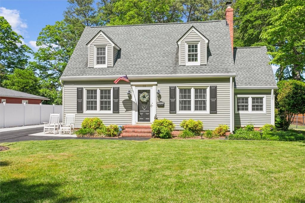 112 Botetourt Road, Newport News, VA 23601 Main Photo