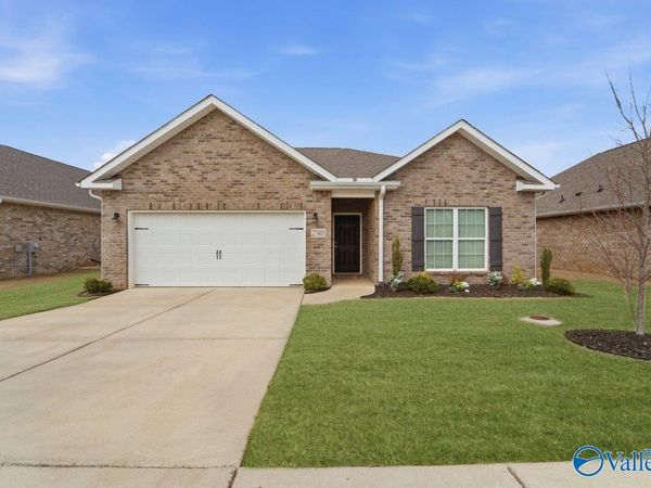 27405 Mckenna Drive, Athens, AL 35613