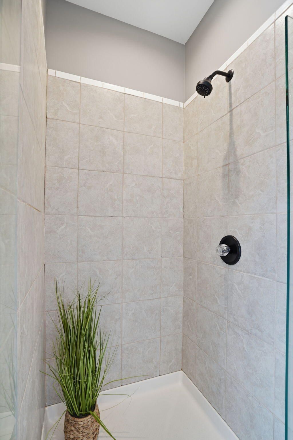 120 Intimidator Lane Photo 39