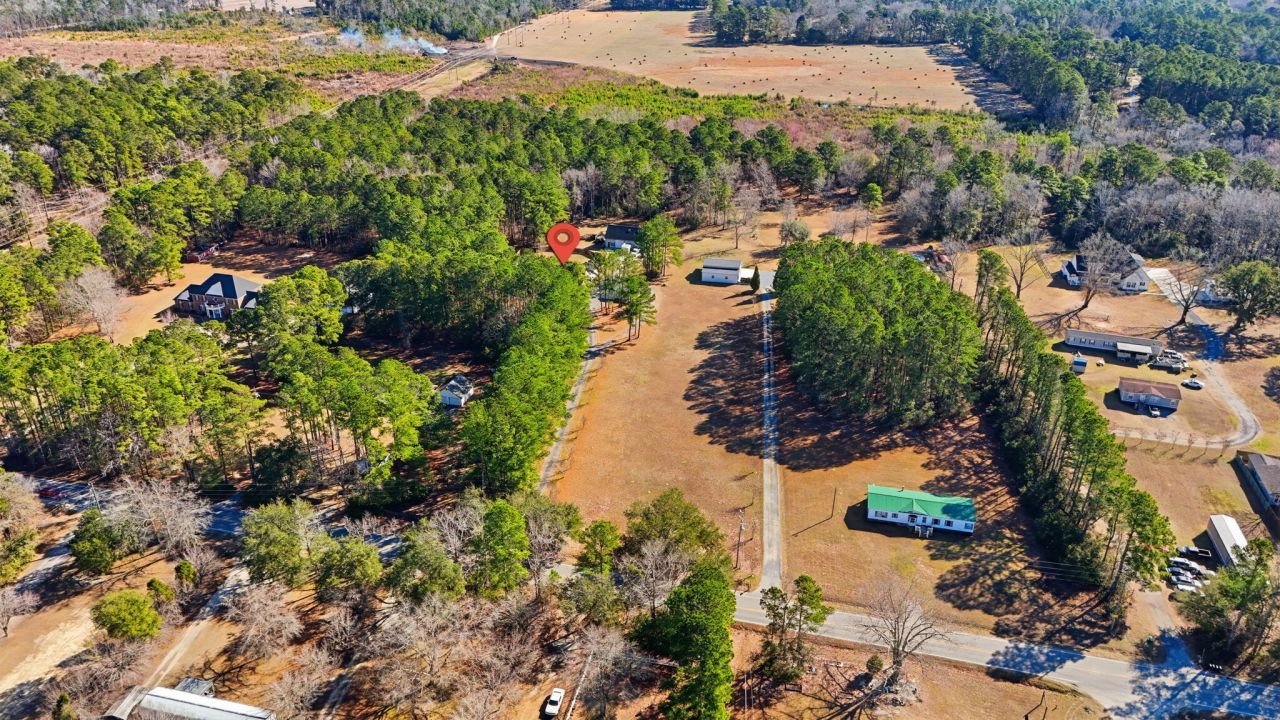 120 Intimidator Lane Photo 7