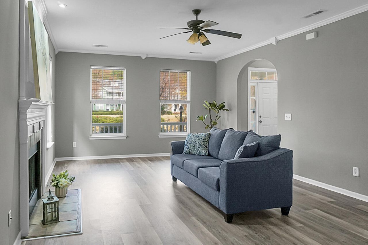 143 Red Leaf Boulevard Photo 10