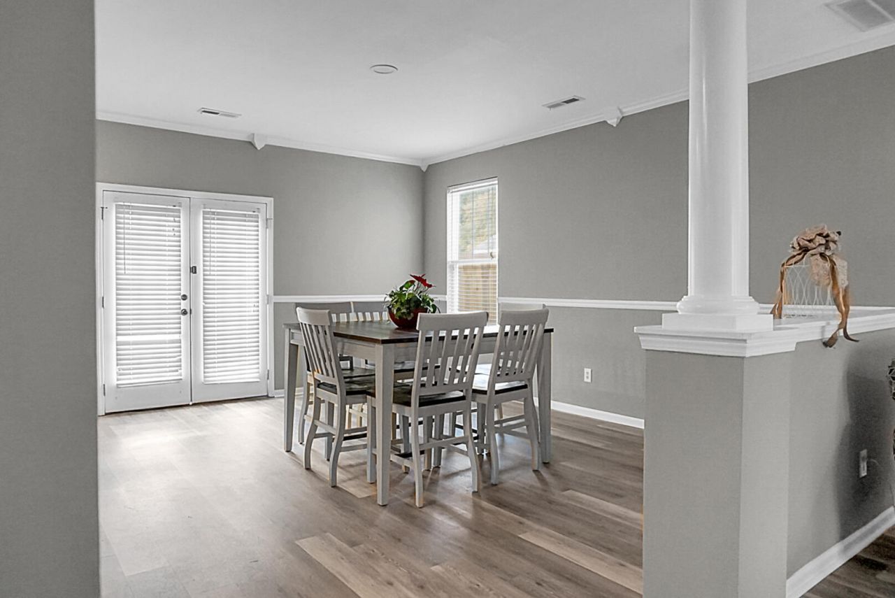 143 Red Leaf Boulevard Photo 16