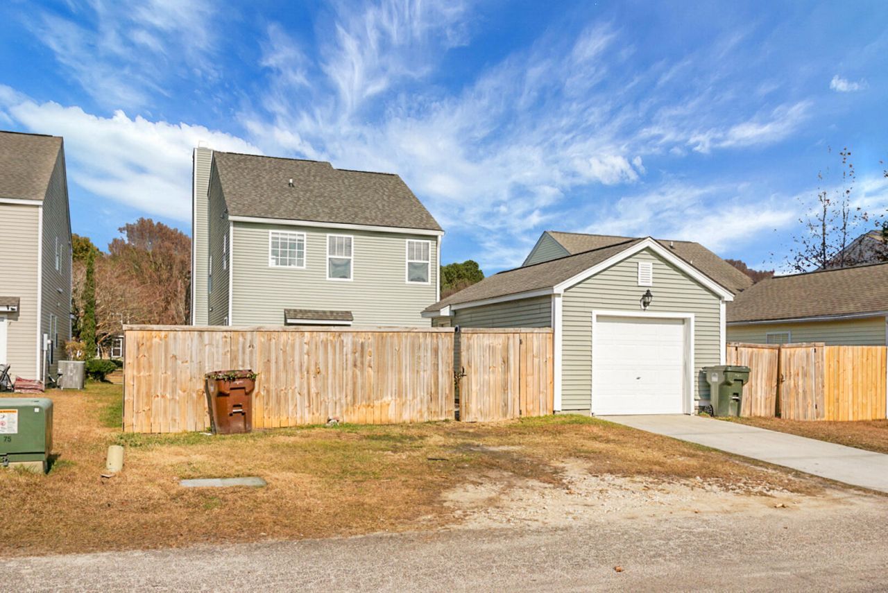 143 Red Leaf Boulevard Photo 50