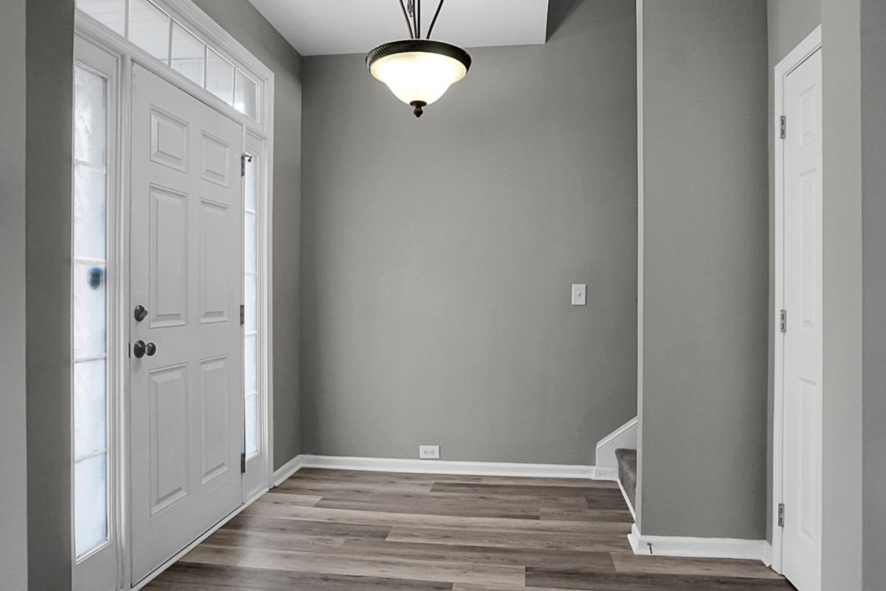 143 Red Leaf Boulevard Photo 8