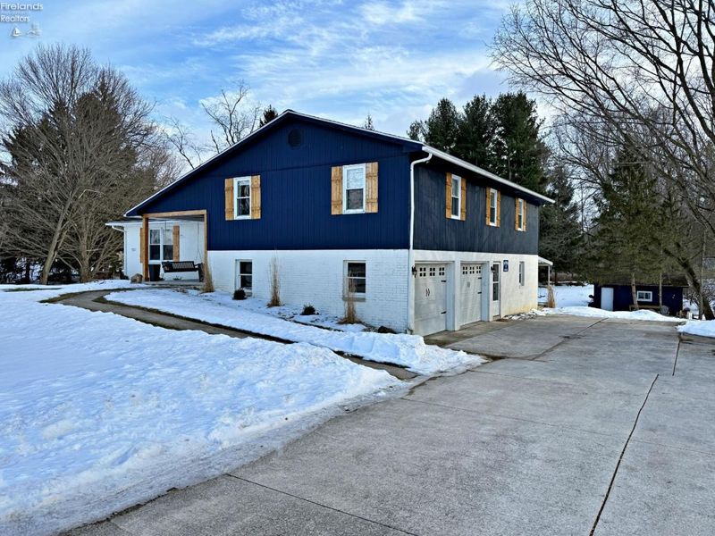 638 E County Road 16, Tiffin, OH 44883 Photo 4