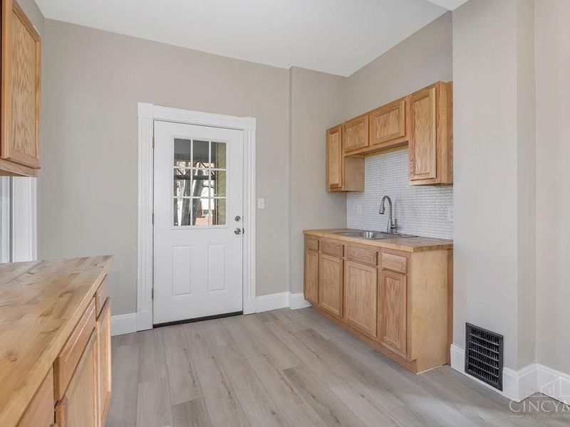 622 Orient Avenue, Cincinnati, OH 45232 Photo 8