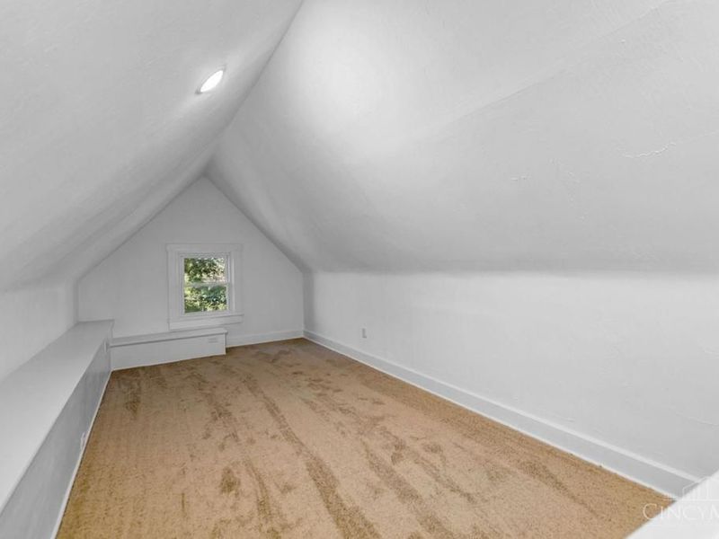 3138 Woodburn Avenue, Cincinnati, OH 45207 Photo 34