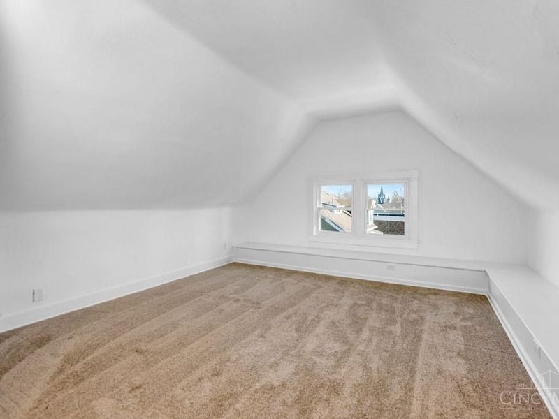 3138 Woodburn Avenue, Cincinnati, OH 45207 Photo 38