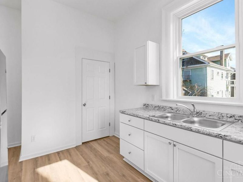 3138 Woodburn Avenue, Cincinnati, OH 45207 Photo 6