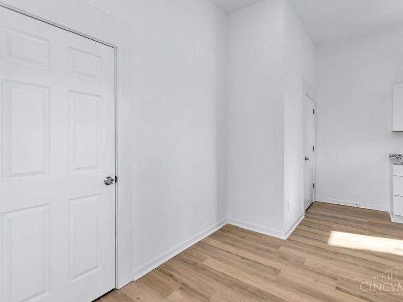 3138 Woodburn Avenue, Cincinnati, OH 45207 Photo 7