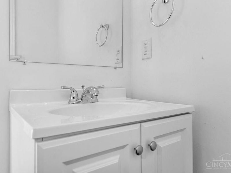 3138 Woodburn Avenue, Cincinnati, OH 45207 Photo 9