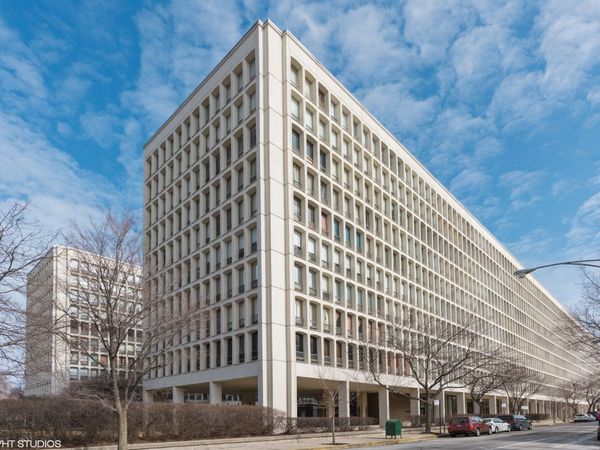 1450 E 55th Place, Unit 825S, Chicago, IL 60637