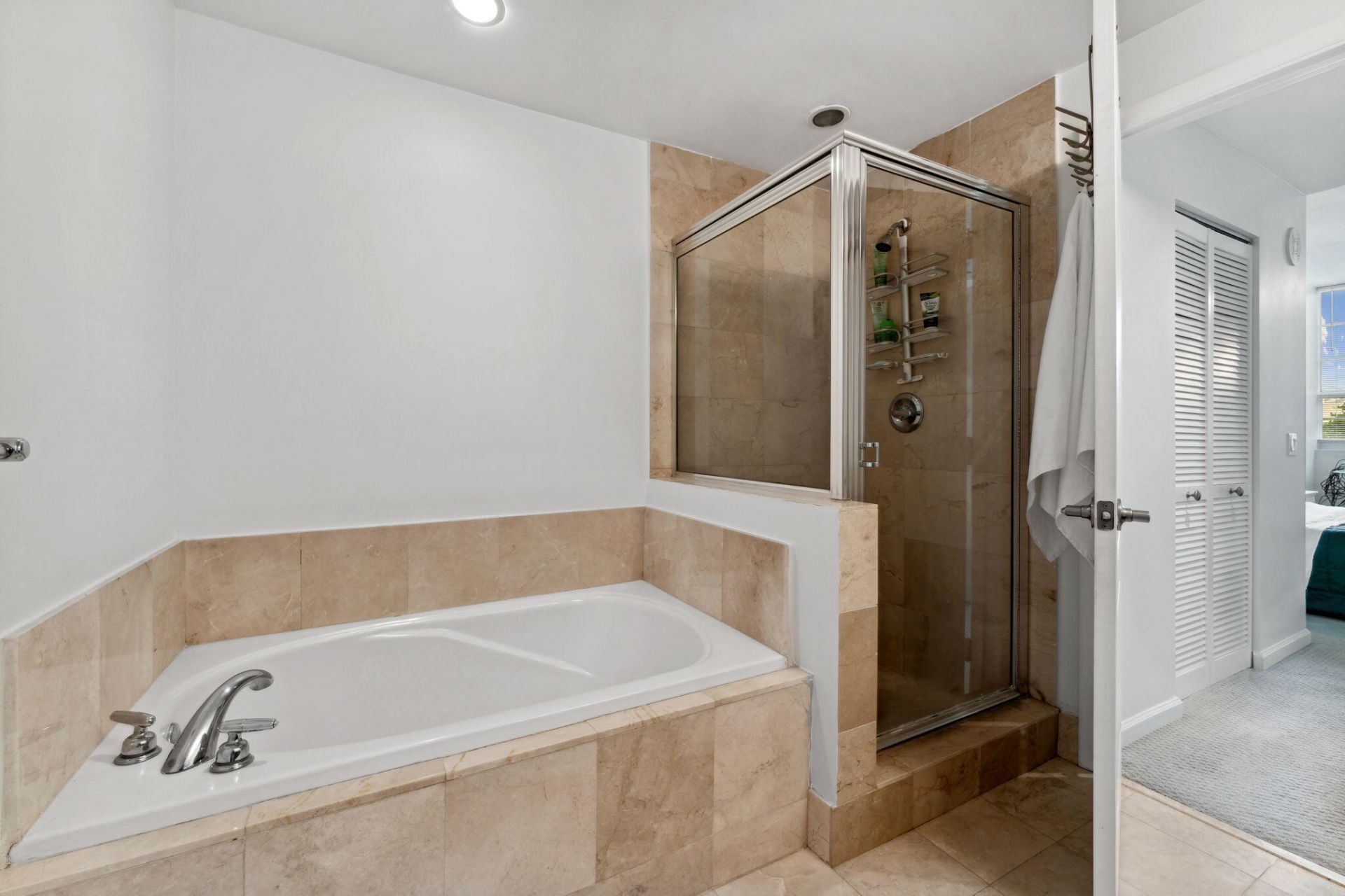 410 Evernia Street, Unit 414, West Palm Beach, FL 33401 Photo