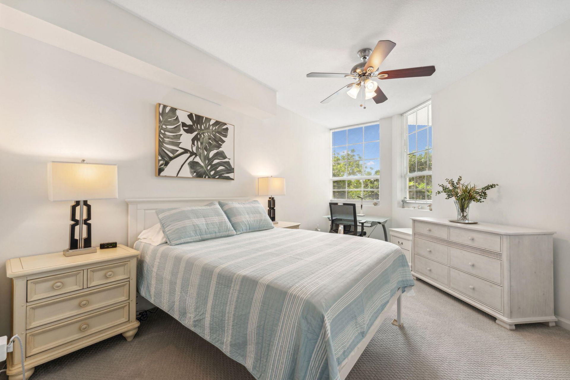 410 Evernia Street, Unit 414, West Palm Beach, FL 33401 Photo