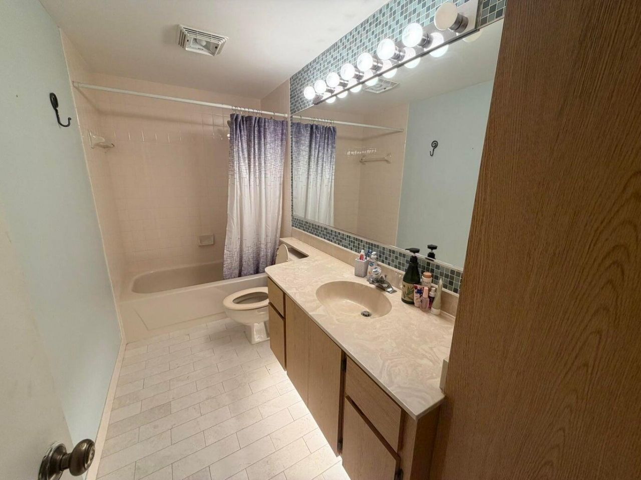 7117 71st Way, West Palm Beach, FL 33407 Photo