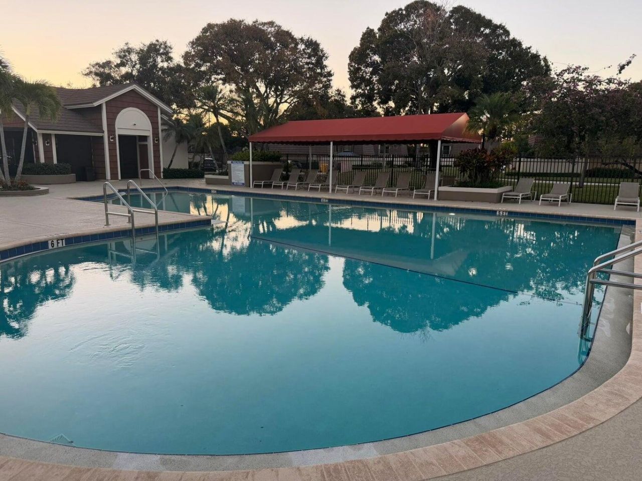 7117 71st Way, West Palm Beach, FL 33407 Photo