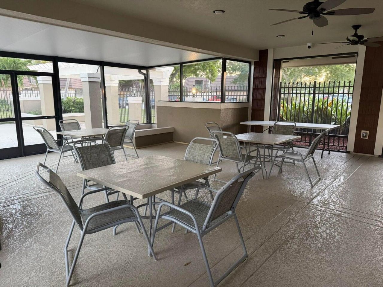 7117 71st Way, West Palm Beach, FL 33407 Photo