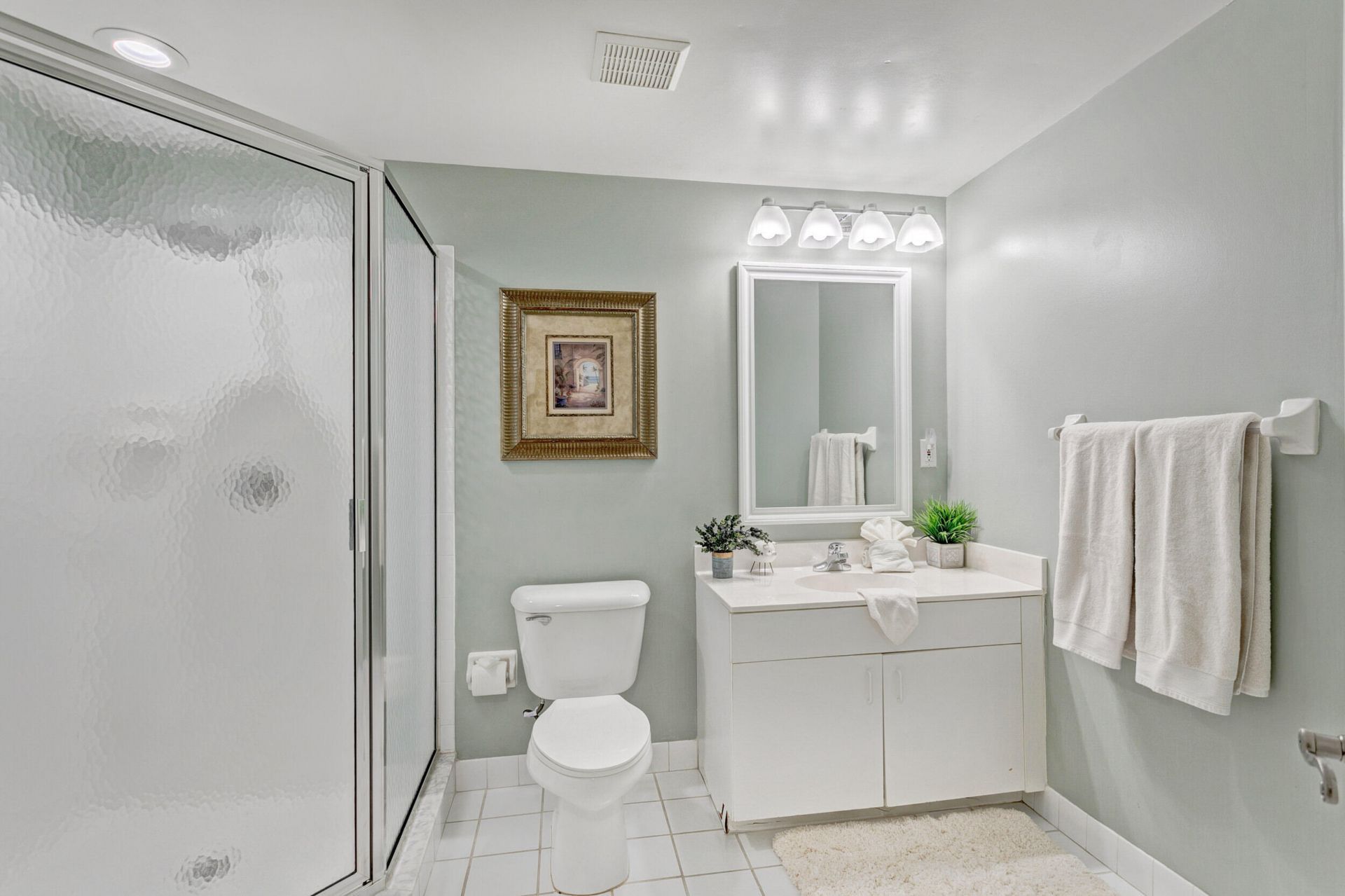 500 Uno Lago Drive, Unit 402, Juno Beach, FL 33408 Photo