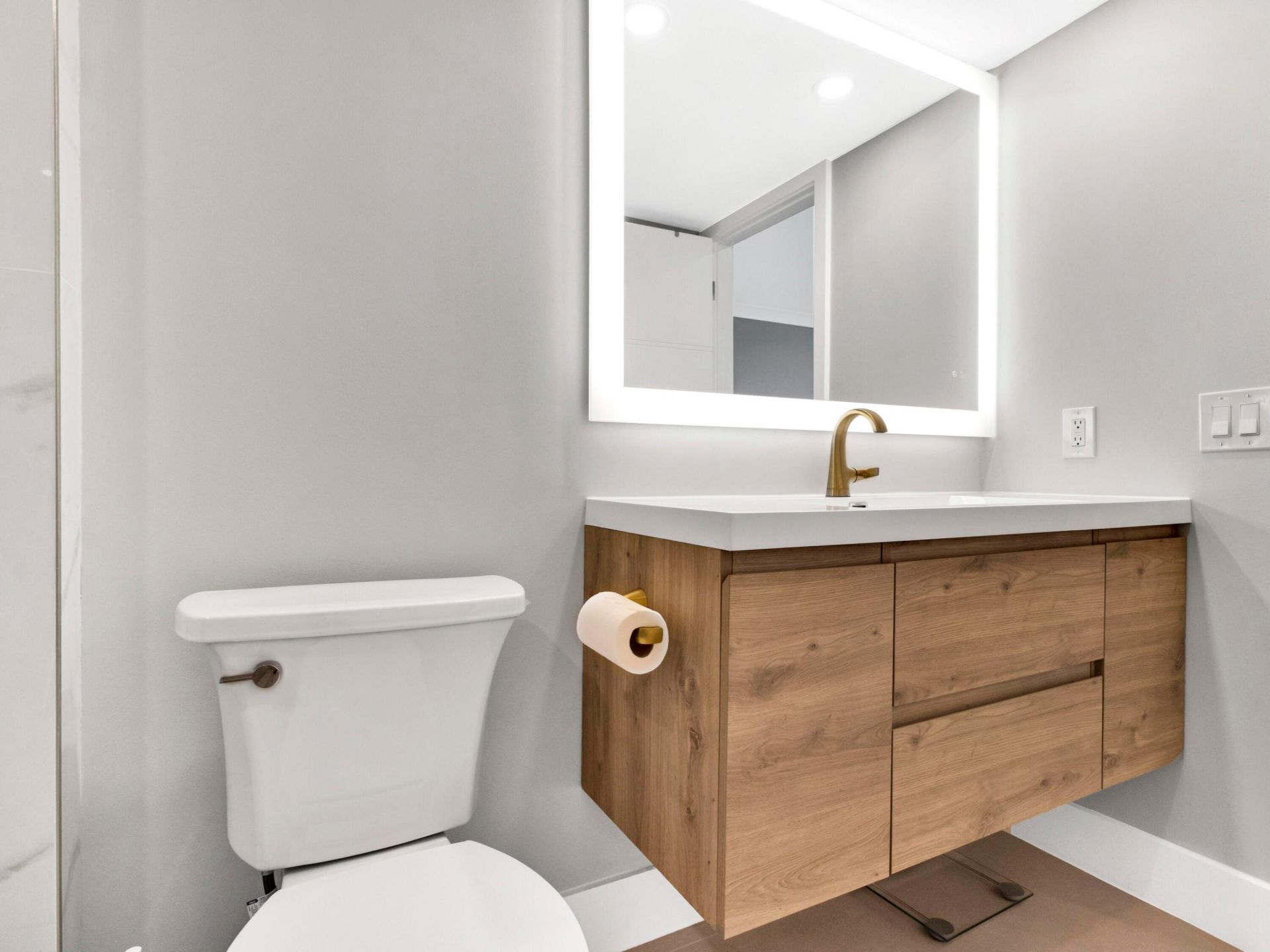 1 Harbourside Drive, Unit 2207, Delray Beach, FL 33483 Photo