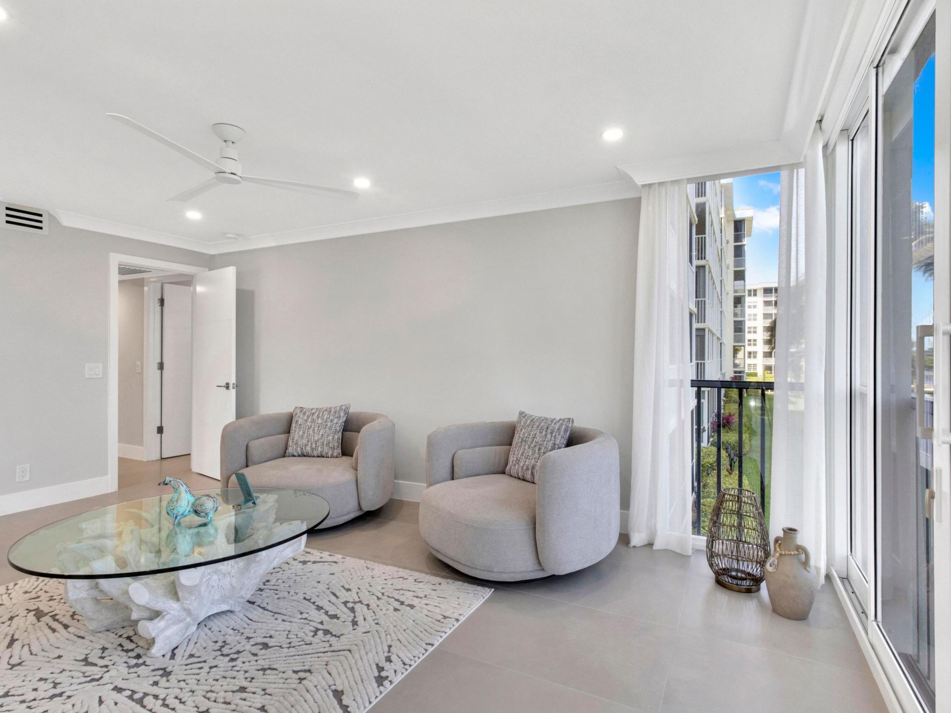 1 Harbourside Drive, Unit 2207, Delray Beach, FL 33483 Photo