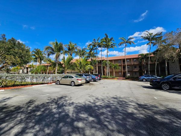 120 Sparrow Drive, Unit 208, Royal Palm Beach, FL 33411