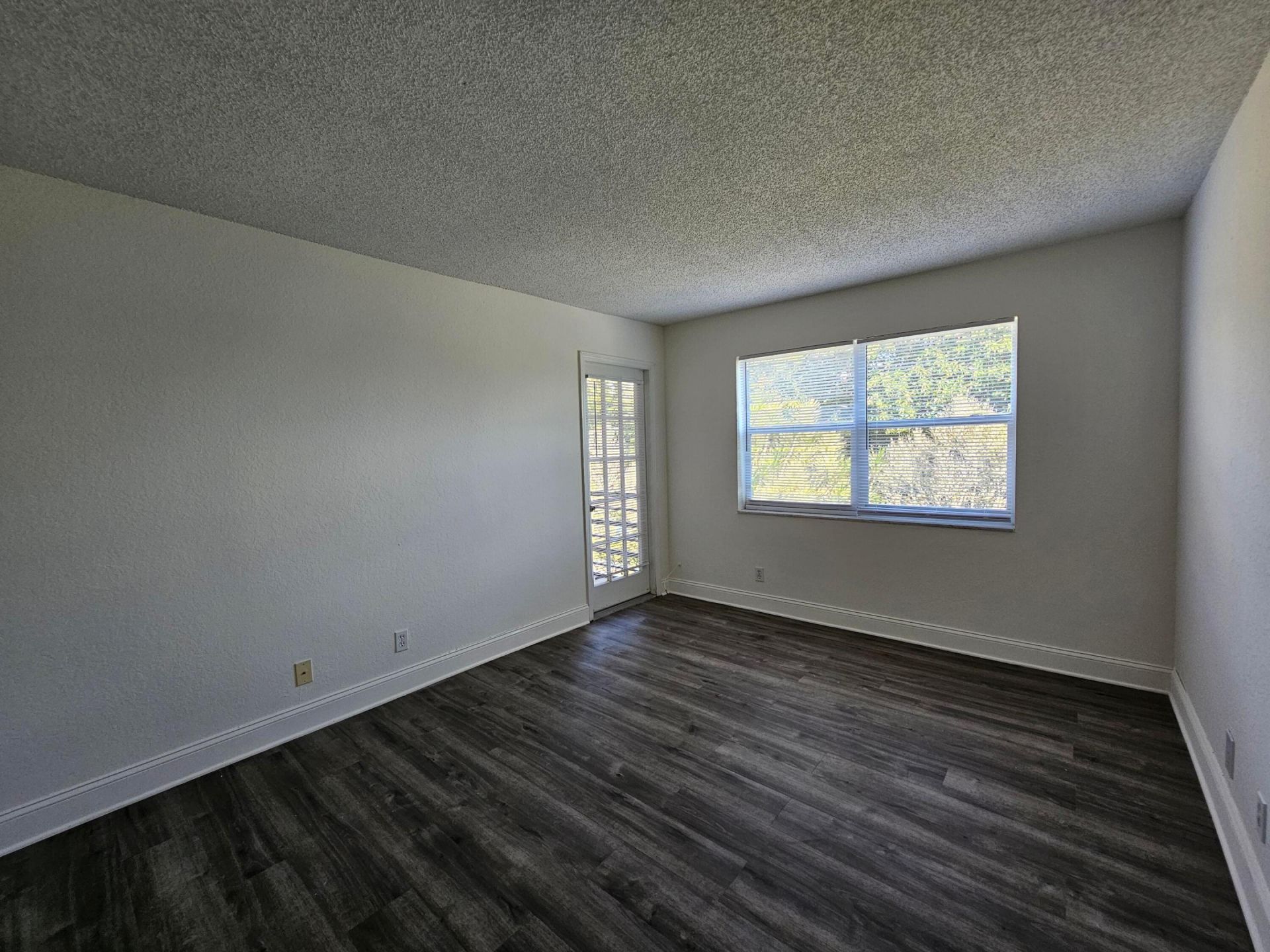 120 Sparrow Drive, Unit 208, Royal Palm Beach, FL 33411 Photo