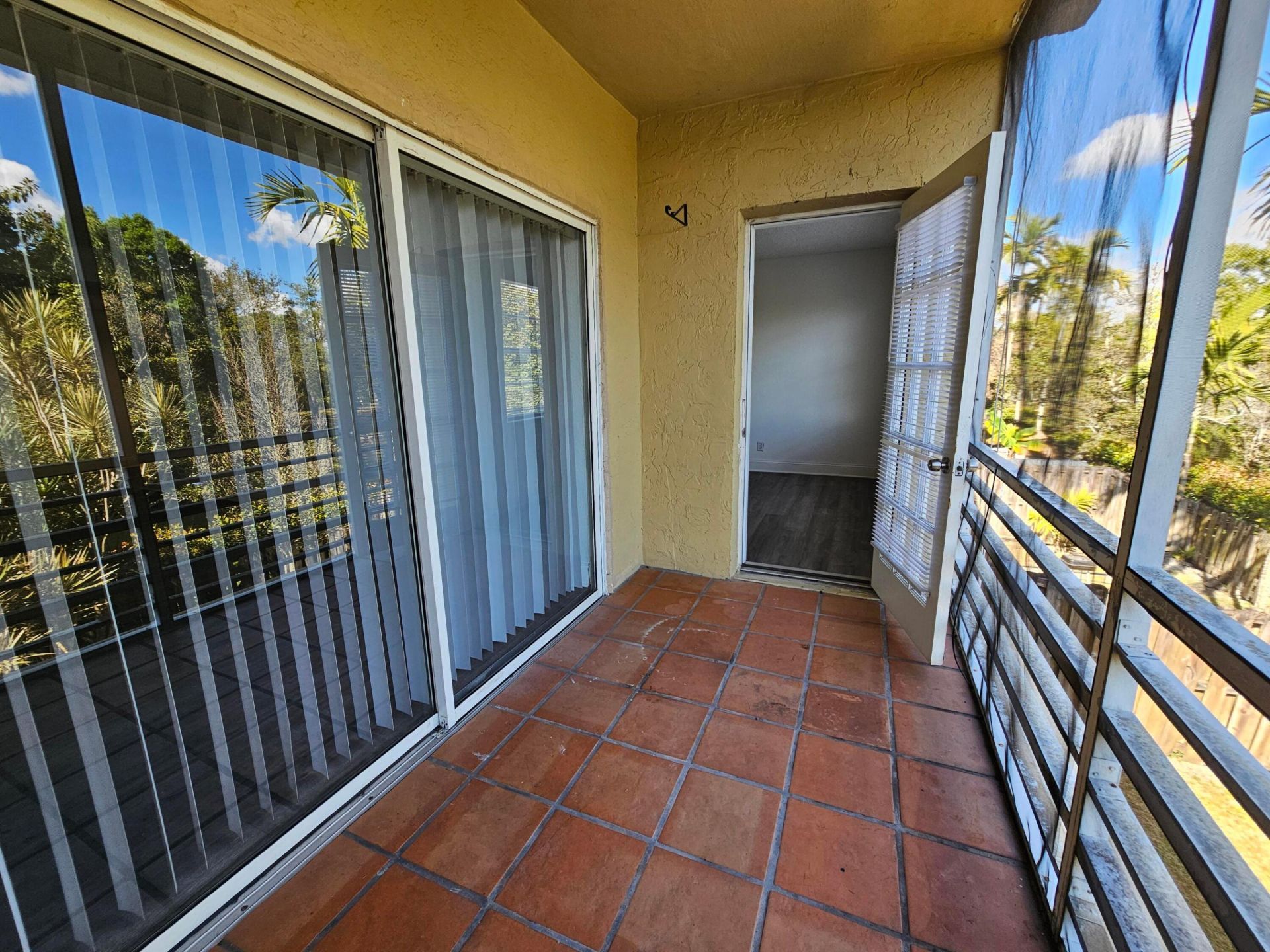 120 Sparrow Drive, Unit 208, Royal Palm Beach, FL 33411 Photo