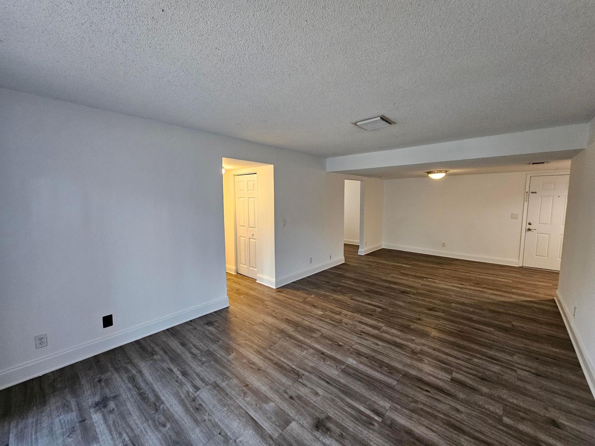 120 Sparrow Drive, Unit 208, Royal Palm Beach, FL 33411 Photo