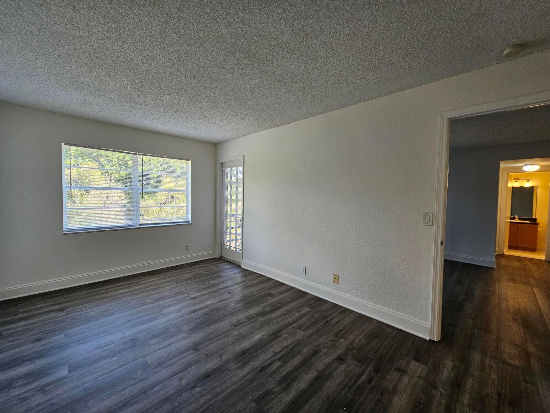 120 Sparrow Drive, Unit 208, Royal Palm Beach, FL 33411 Photo