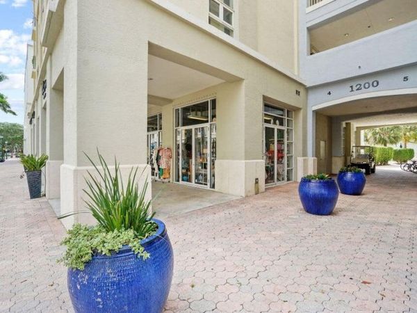 1200 Town Center Drive, Unit 401, Jupiter, FL 33458