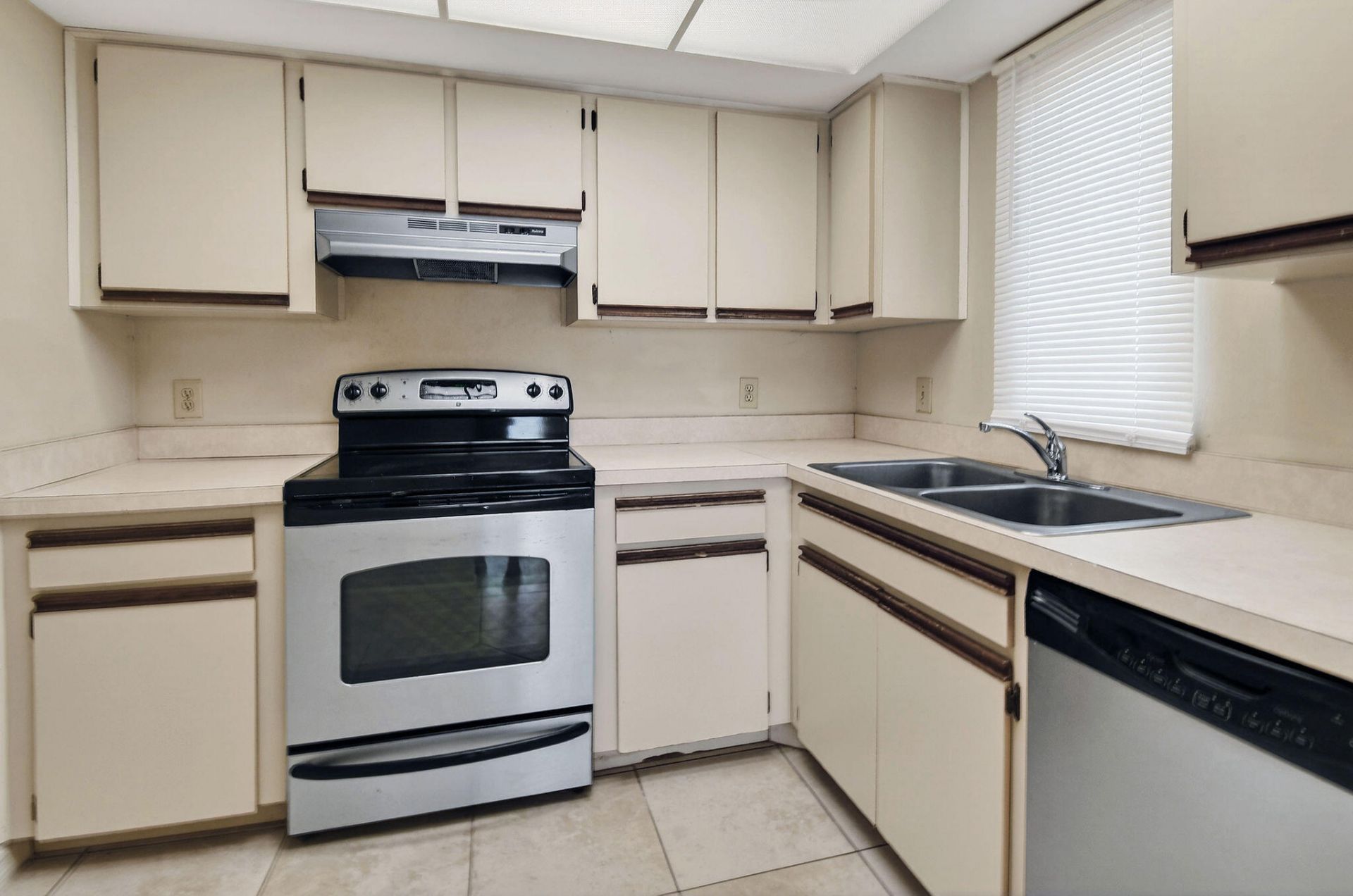 1620 SE Green Acres Circle, Unit N103, Port Saint Lucie, FL 34952 Photo