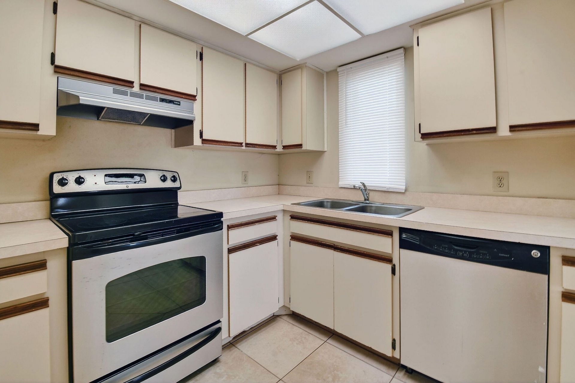 1620 SE Green Acres Circle, Unit N103, Port Saint Lucie, FL 34952 Photo