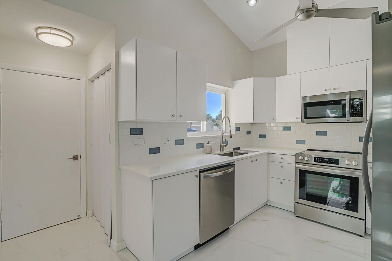 1080 NW 20th Avenue, Delray Beach, FL 33445 Photo