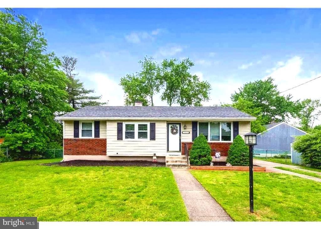 200 9th Street, West Deptford, NJ 08086 Main Photo