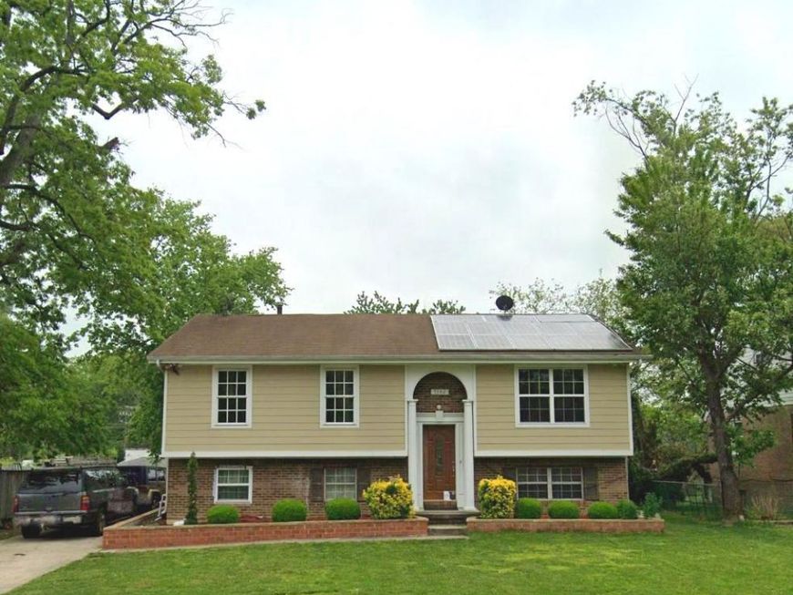 7302 Circle Drive E, Oxon Hill, MD 20745 Main Photo