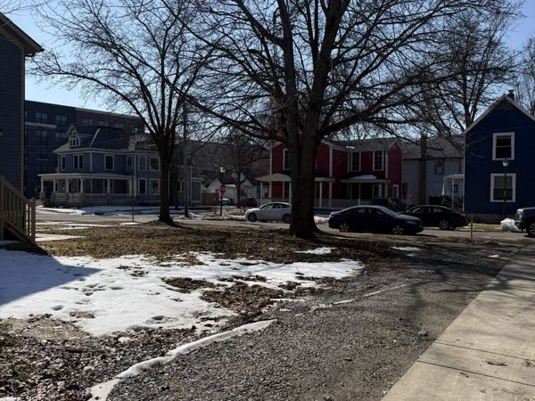 1215 Jackson Street, Fort Wayne, IN 46802