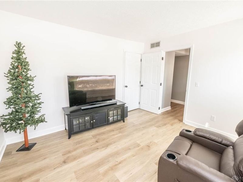 7531 Turtleback Drive, Dayton, OH 45414 Photo 13