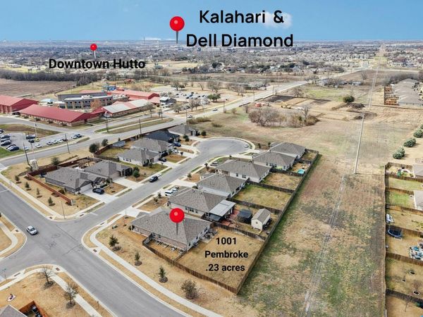 1001 Pembroke CT, Hutto, TX 78634