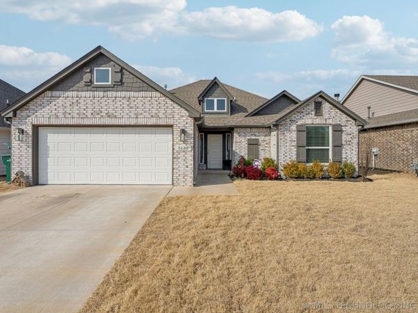 5130 S Walnut Creek Drive W, Sand Springs, OK 74063
