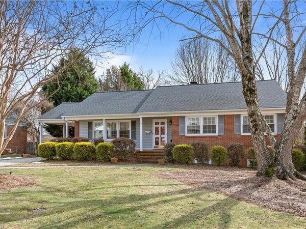 2807 New Hanover Drive, Greensboro, NC 27408