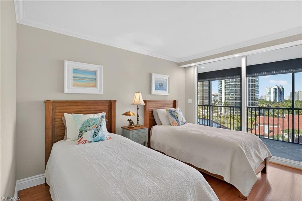 4651 Gulf Shore Blvd N, Unit 607, Naples, FL 34103 Photo