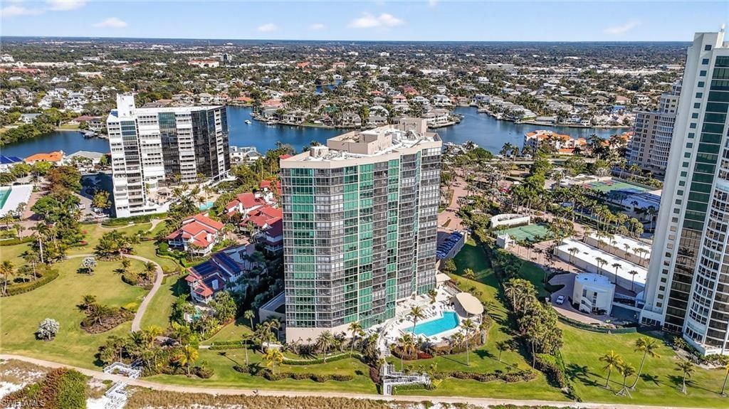 4651 Gulf Shore Blvd N, Unit 607, Naples, FL 34103 Photo