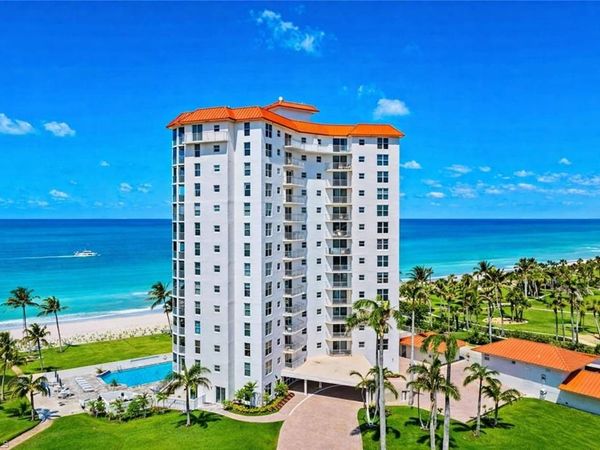 10701 Gulf Shore DR, Unit 402, NAPLES, FL 34108