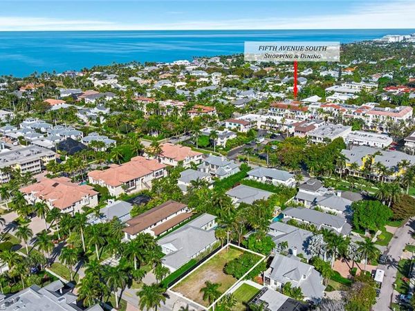 395 7th AVE S, NAPLES, FL 34102