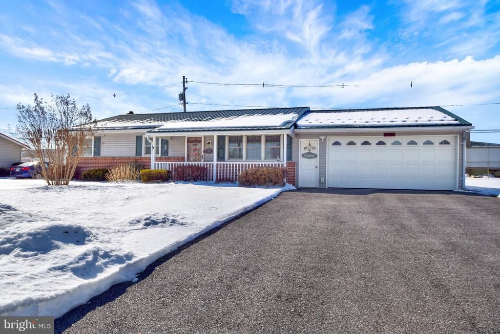 1138 Brandon Drive, Chambersburg, PA 17201 Main Photo