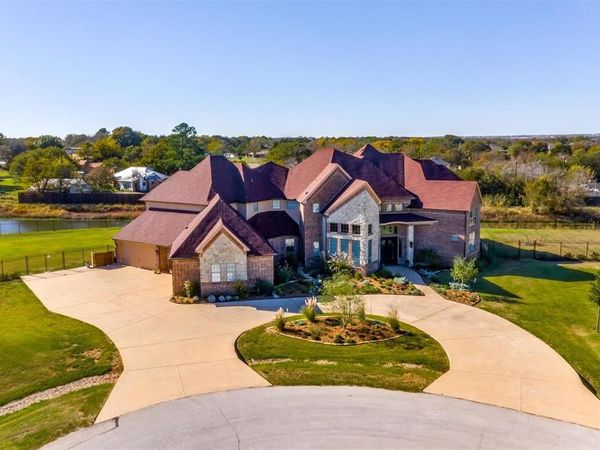 3701 Canyon Pass Trail, Burleson, TX 76028
