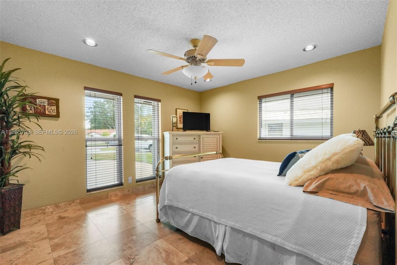 6975 Bianchini Circle, Boca Raton, FL 33433 Photo